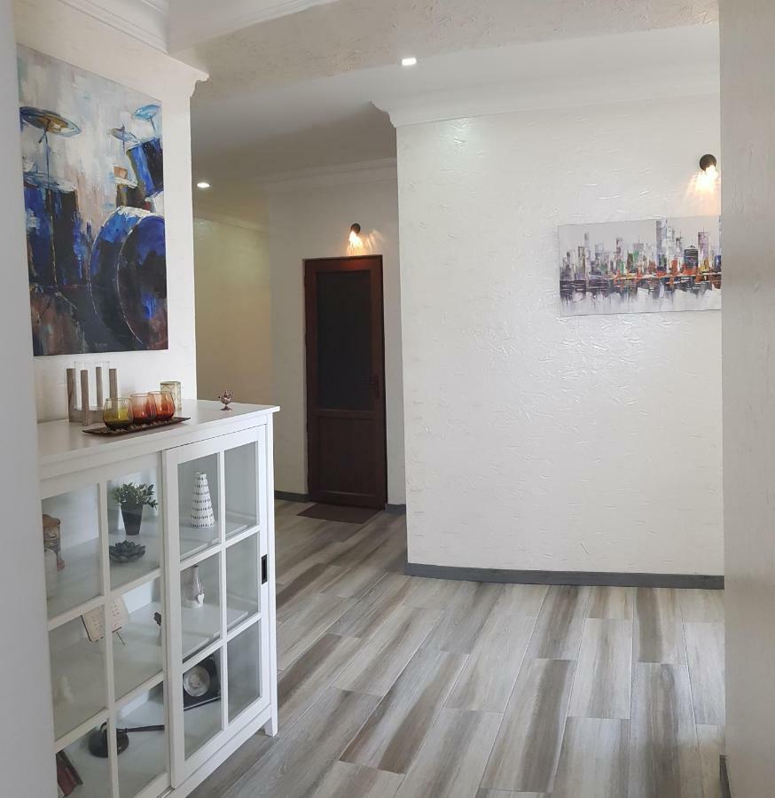 Sunrise Apartment Batumi Exterior foto