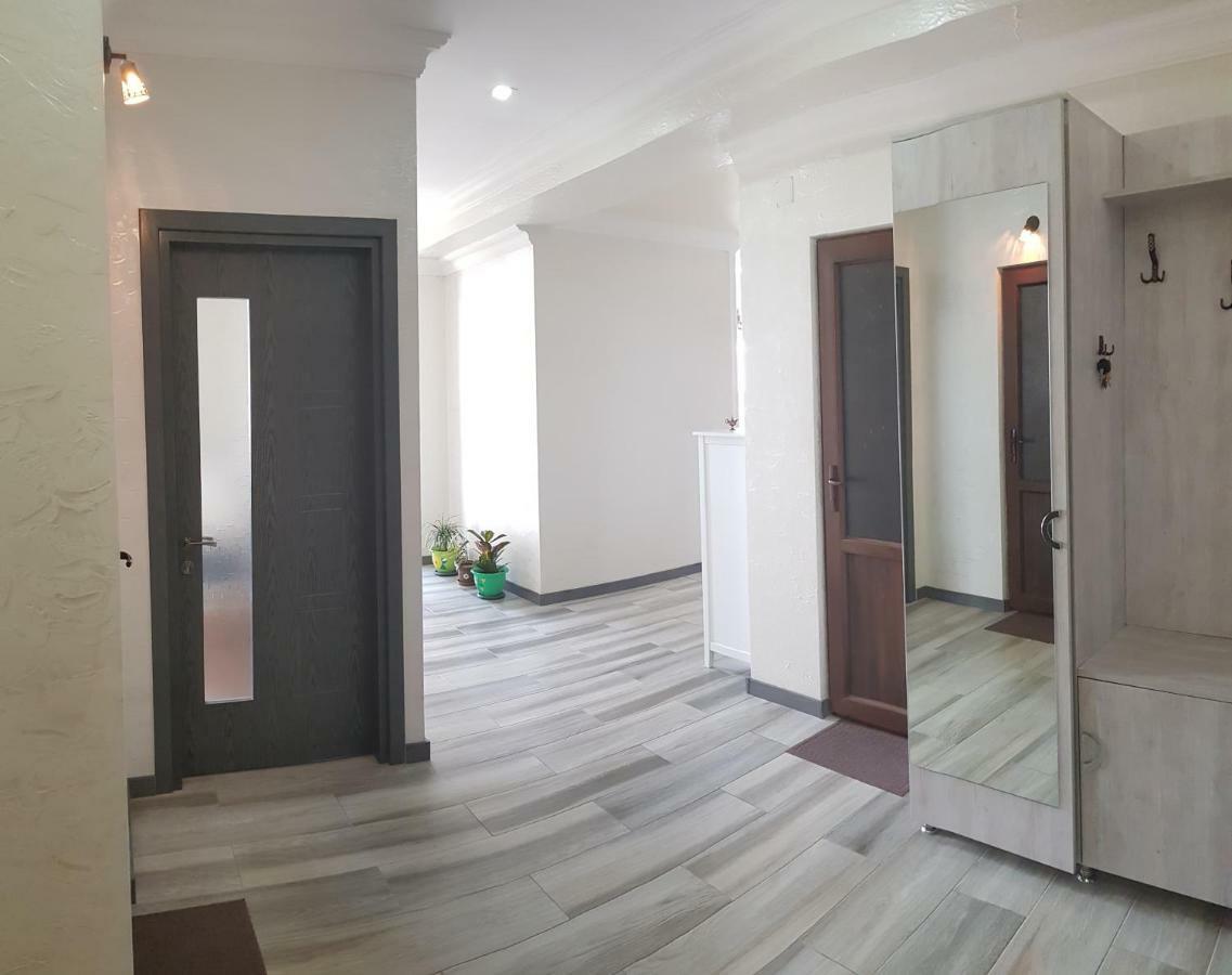Sunrise Apartment Batumi Exterior foto